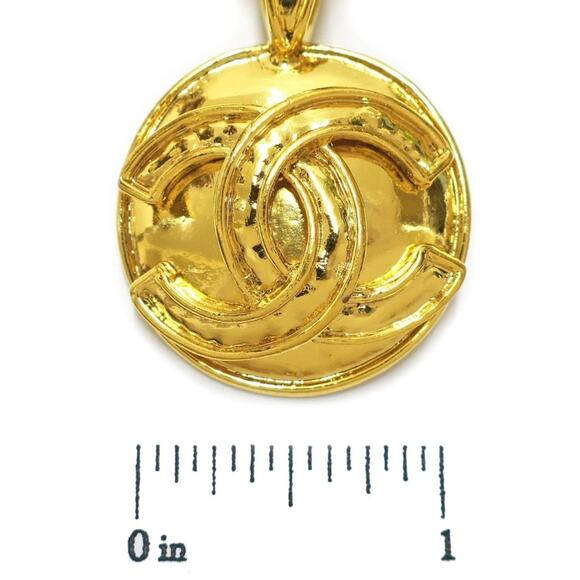 CHANEL Gold Plated CC Logos Round Charm Vintage Necklace Pendant - Picture 7 of 8